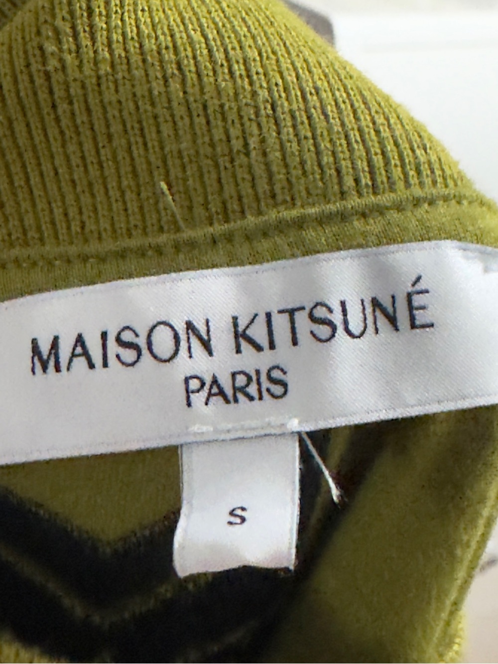 MAISON KITSUNE Olive Short-Sleeve Mock Neck Tee crop t-Shirt Paris Sz S - Picture 6 of 6